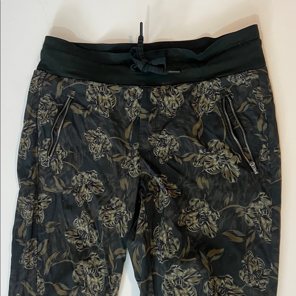 Athleta Trekkie North Print Jogger - Picture 5 of 8